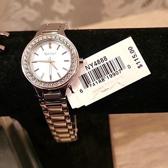 Dkny Jewelry - DKNY Brand New Silver Wristwatch with extra link